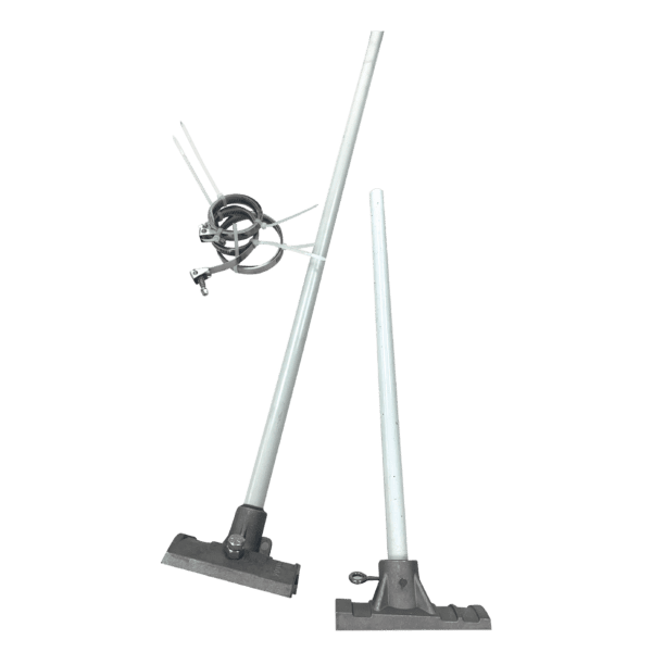 Supports économiques extérieurs en aluminium pour oriflammes 18 x 36 po – L’Étendard