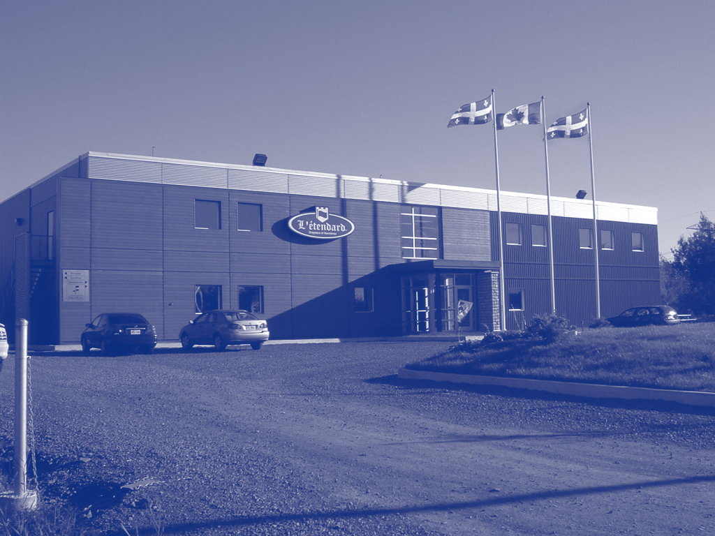 Contactez-nous , image de L’Étendard, manufacturier de drapeaux et bannières à Québec